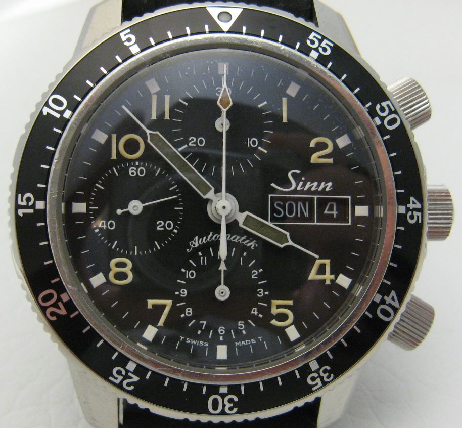 Zeiger mit starken Alters-Verf&auml;rbungen