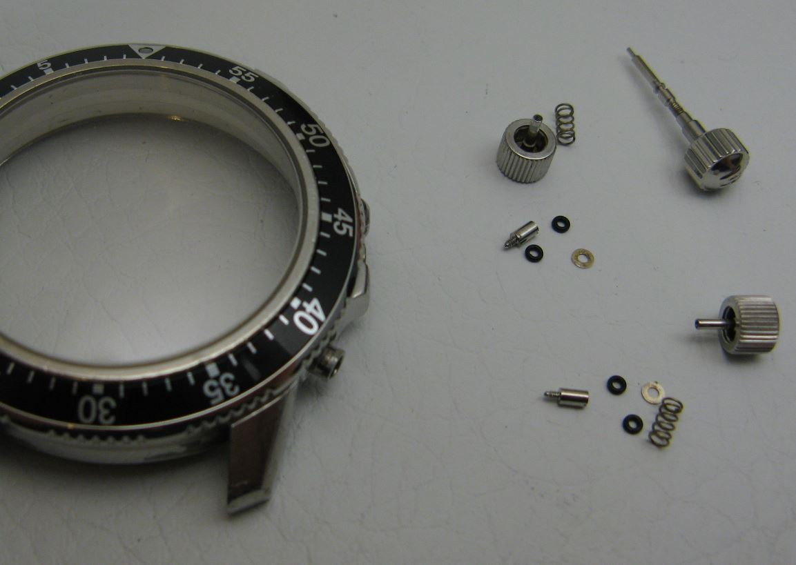 Mit neuer Krone, Dr&uuml;cker gereinigt und gefettet