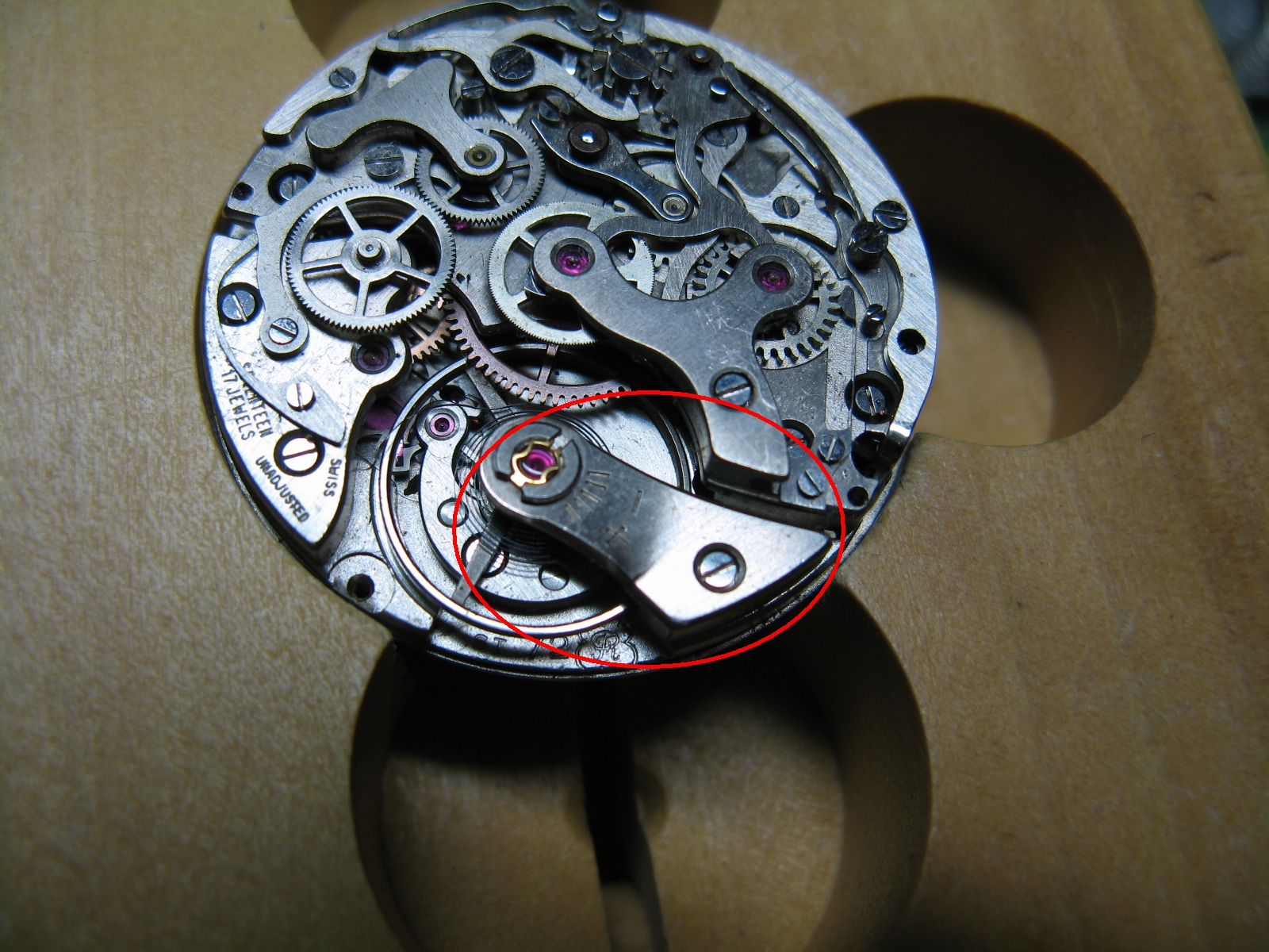 besch&auml;digter Unruhkolben